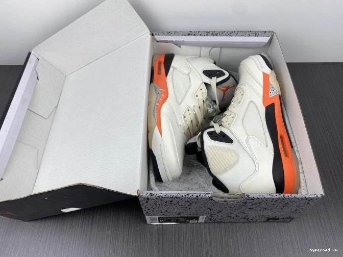 5 Total Orange DC1060-100 Retro Jordan 0802